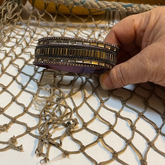 New Purple Suede Bracelet with Crystals and Beads - Picture 1 of 3